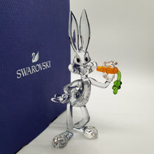 Lade das Bild in den Galerie-Viewer, SWAROVSKI Looney Tunes Bugs Bunny 5470344