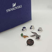Lade das Bild in den Galerie-Viewer, SWAROVSKI LOONEY TUNES Bugs Bunny Tie Pin Set 3 Stück