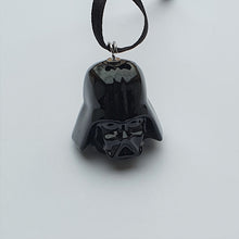 Lade das Bild in den Galerie-Viewer, SWAROVSKI STAR WARS Darth Vader Helm Ornament 5530491
