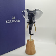 Lade das Bild in den Galerie-Viewer, SWAROVSKI Elegance of Africa Elefantenkopf Ujamaa 5608547