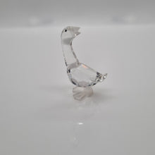 Lade das Bild in den Galerie-Viewer, SWAROVSKI Gans Gänsekind Dick 174963