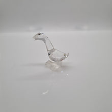 Lade das Bild in den Galerie-Viewer, SWAROVSKI Gans Gänsekind Tom 174961