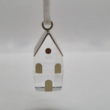 Lade das Bild in den Galerie-Viewer, SWAROVSKI Holiday Magic Winterdorf Ornament 2021 5597146