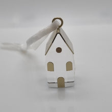 Lade das Bild in den Galerie-Viewer, SWAROVSKI Holiday Magic Winterdorf Ornament 2021 5597146