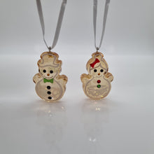 Lade das Bild in den Galerie-Viewer, SWAROVSKI Lebkuchenpärchen Ornament 5464885