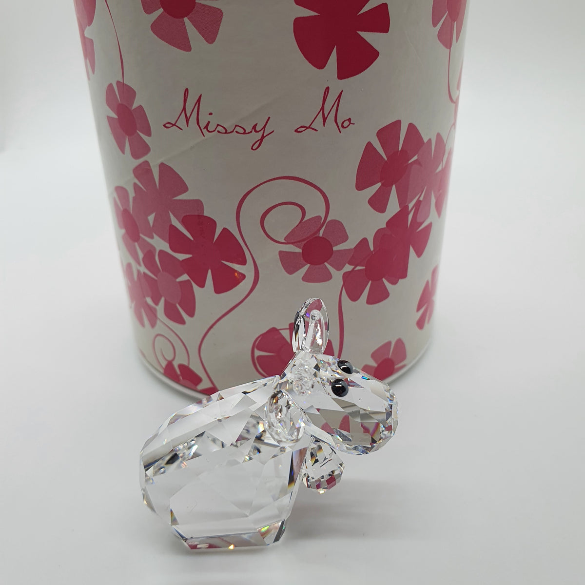 置物 SWAROVSKI  Missy Mo SWAROVSKI LOVLOTS PIONEERS - MISSY MO (LARGE) 843546 - The