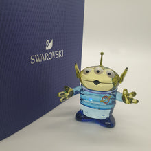 Lade das Bild in den Galerie-Viewer, SWAROVSKI DISNEY *Pixar Pizza Planet Alien Monster 5428575