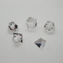 Lade das Bild in den Galerie-Viewer, SWAROVSKI Platonische Körper Wattens Briefbeschwerer 664889