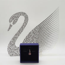 Lade das Bild in den Galerie-Viewer, SWAROVSKI Remix Charm Anhänger Hell Lila 5437324