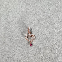 Lade das Bild in den Galerie-Viewer, SWAROVSKI Remix Collection Charm Herz Anhänger 5441398