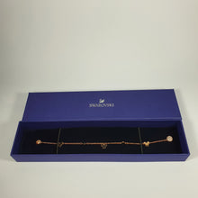 Lade das Bild in den Galerie-Viewer, SWAROVSKI Disney Mickey Mouse Remix Armband Größe M 5462360