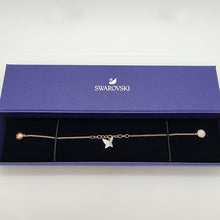 Lade das Bild in den Galerie-Viewer, SWAROVSKI Remix Lilia Armband Schmetterling 5466823