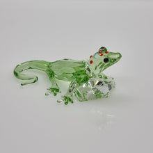 Lade das Bild in den Galerie-Viewer, SWAROVSKI SCS Gecko Handsigniert vom Designer H. Tabertshofer.