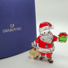 Lade das Bild in den Galerie-Viewer, SWAROVSKI Weihnachtsmann mit Geschenkesack 5539365