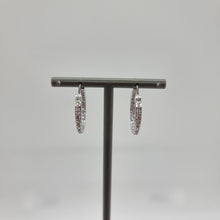 Lade das Bild in den Galerie-Viewer, SWAROVSKI Sommerset Ohrringe Kreolen Weiß, Rhodiniert 5616262