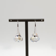 Lade das Bild in den Galerie-Viewer, SWAROVSKI Spirit Kristall Ohrhänger Klar