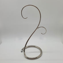 Lade das Bild in den Galerie-Viewer, SWAROVSKI Weihnachtsornament Display Ständer klein für Weihnachtsterne 1076800