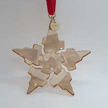 Lade das Bild in den Galerie-Viewer, SWAROVSKI Weihnachtsstern 2021 Gold Groß Festive Ornament 5583847