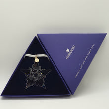 Lade das Bild in den Galerie-Viewer, SWAROVSKI Weihnachtsstern 2021 groß klar 5557796