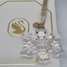Lade das Bild in den Galerie-Viewer, SWAROVSKI Weihnachtsstern 2022 groß klar 5615387