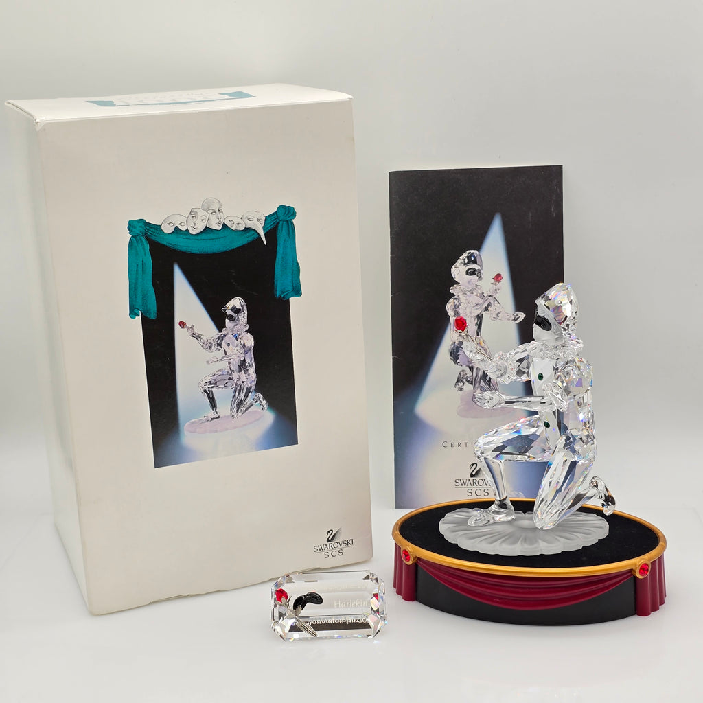 SWAROVSKI SCS Jahresfigur 2001 Harlekin mit Namenschild und Gratis-Sockel 254044