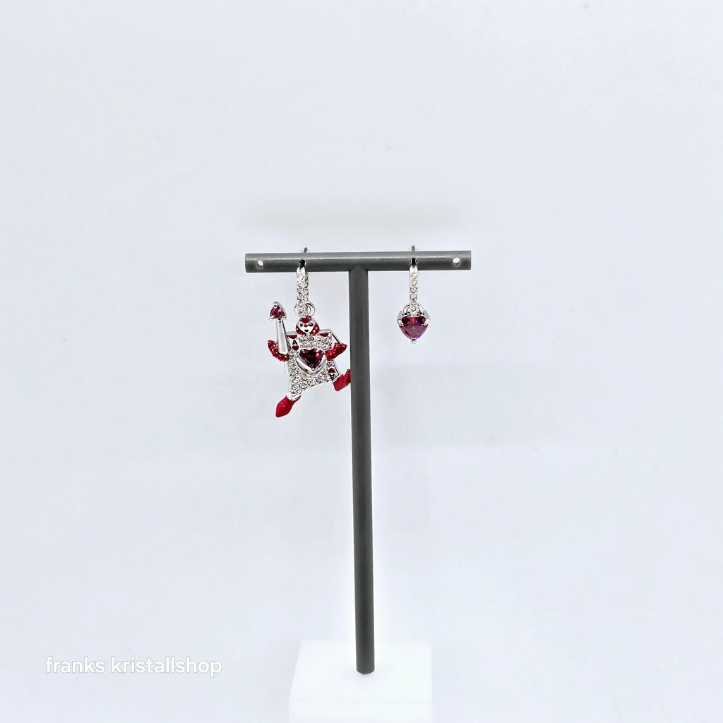 SWAROVSKI Alice in Wonderland Drop-Ohrhänger Spielkarte Rot, Rhodiniert 5682810