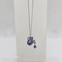 Lade das Bild in den Galerie-Viewer, SWAROVSKI Alice in Wonderland Halskette Teekanne, Violett, Rhodiniert 5682807
