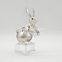Lade das Bild in den Galerie-Viewer, SWAROVSKI Asian Symbols Zodiak Hase, 1. Generation Silver Shade 1046179
