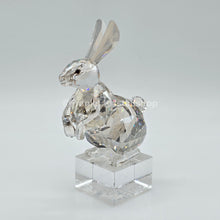 Lade das Bild in den Galerie-Viewer, SWAROVSKI Asian Symbols Zodiak Hase, 1. Generation Silver Shade 1046179
