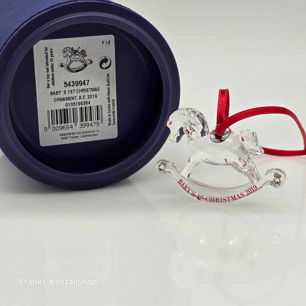 SWAROVSKI Babys Erstes Weihnachtsornament 2019 Schaukelpferd 5439947