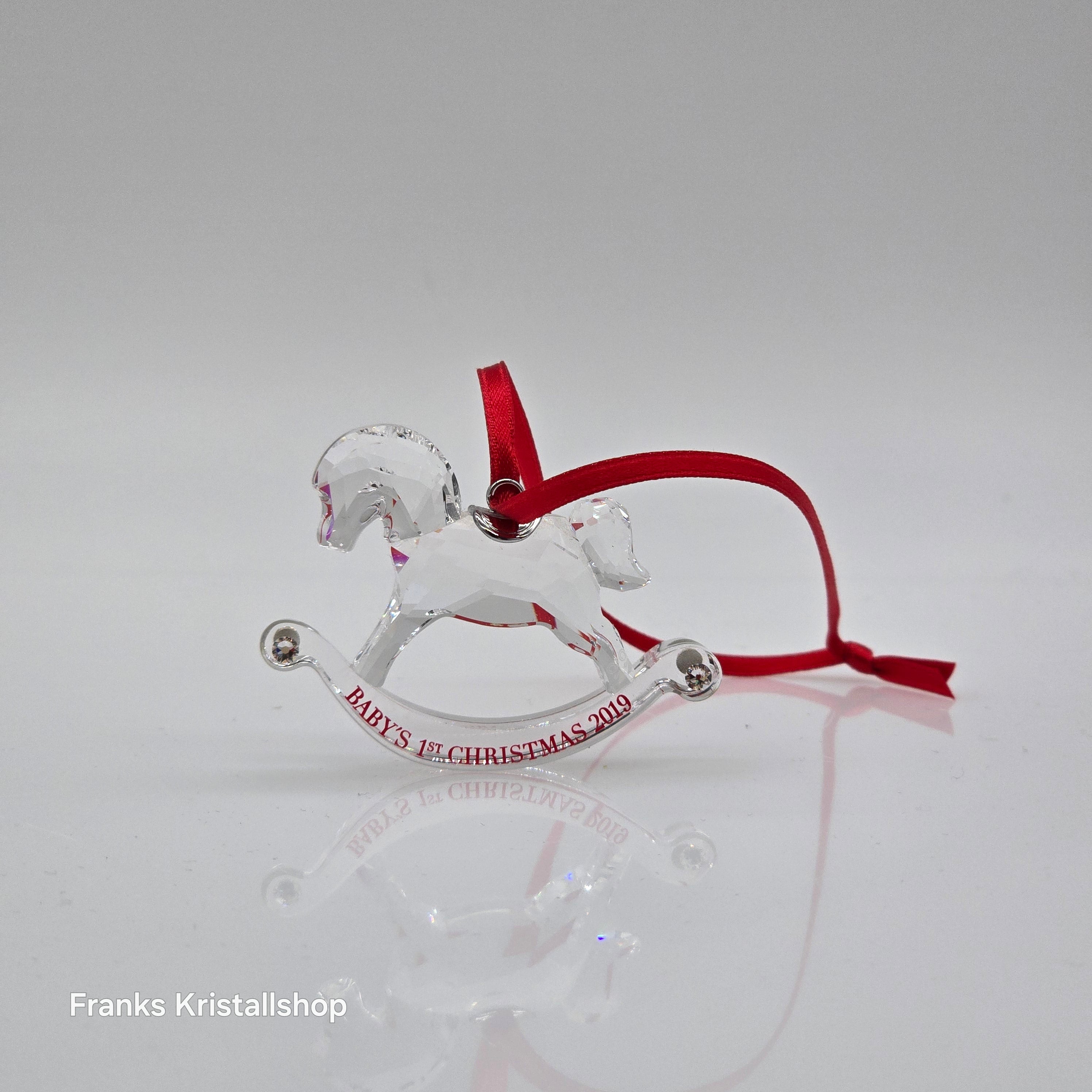 SWAROVSKI Babys Erstes Weihnachtsornament 2019 Schaukelpferd 5439947