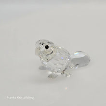 Lade das Bild in den Galerie-Viewer, SWAROVSKI Biber Baby Sitzend 164638
