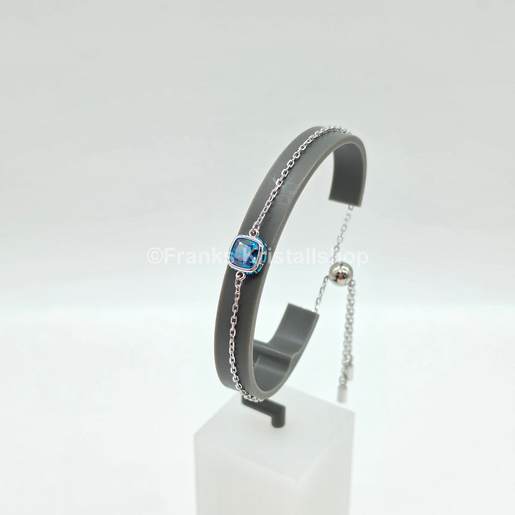 SWAROVSKI Birthstone Armband Dezember, Blau, Rhodiniert 5692880