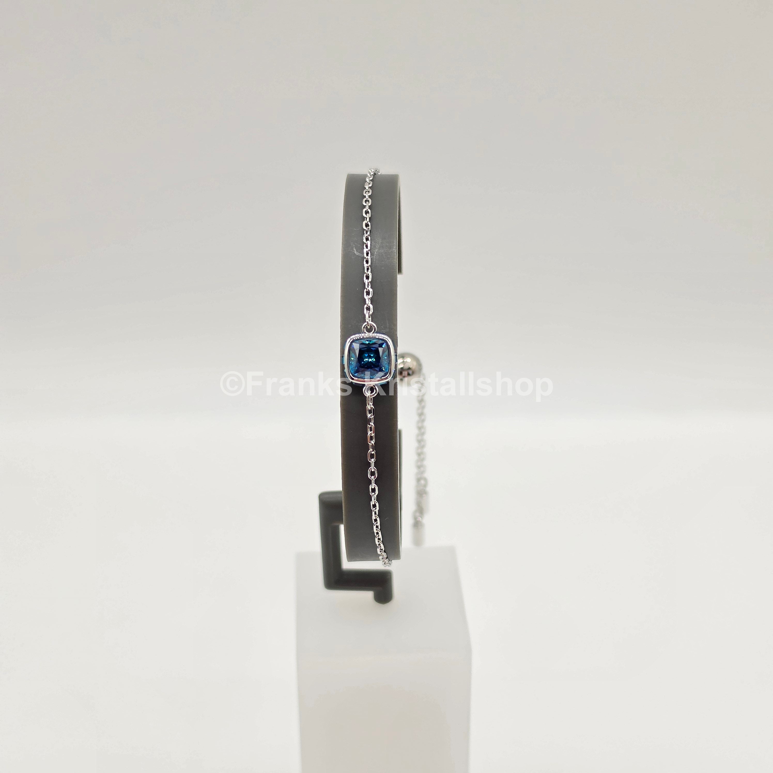 SWAROVSKI Birthstone Armband Dezember, Blau, Rhodiniert 5692880