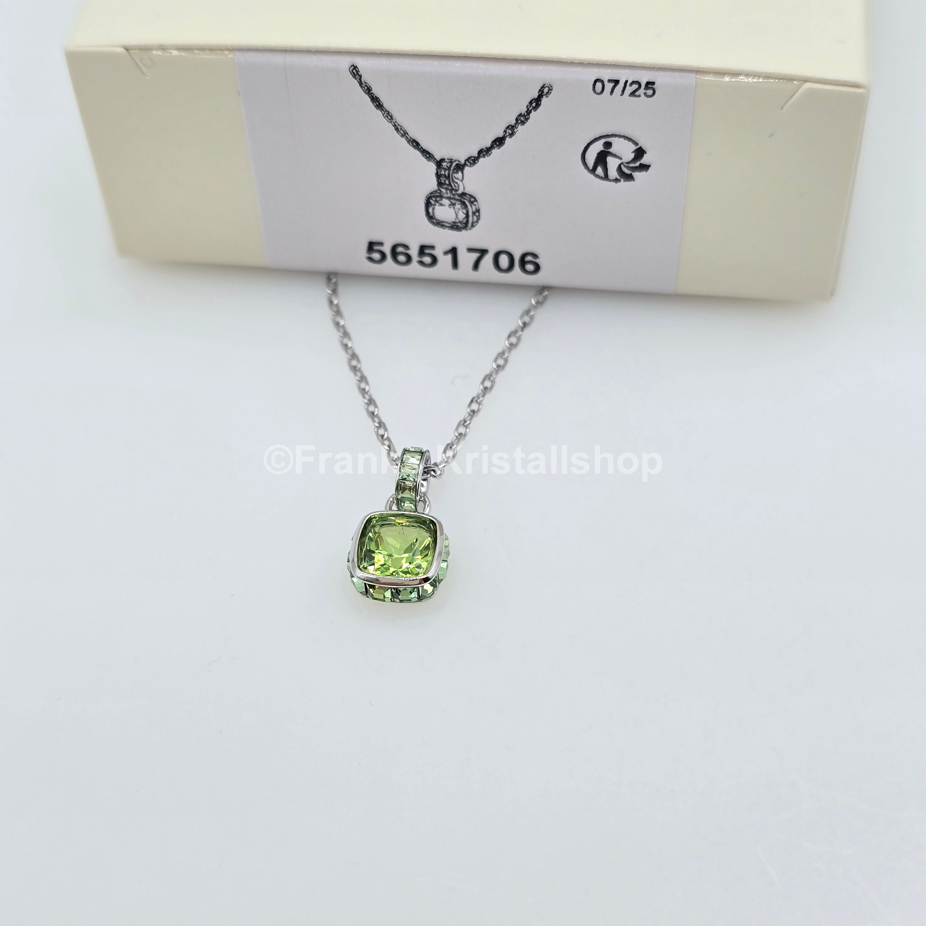 SWAROVSKI Birthstone Halskette Anhänger August Grün Rhodiniert 5651706