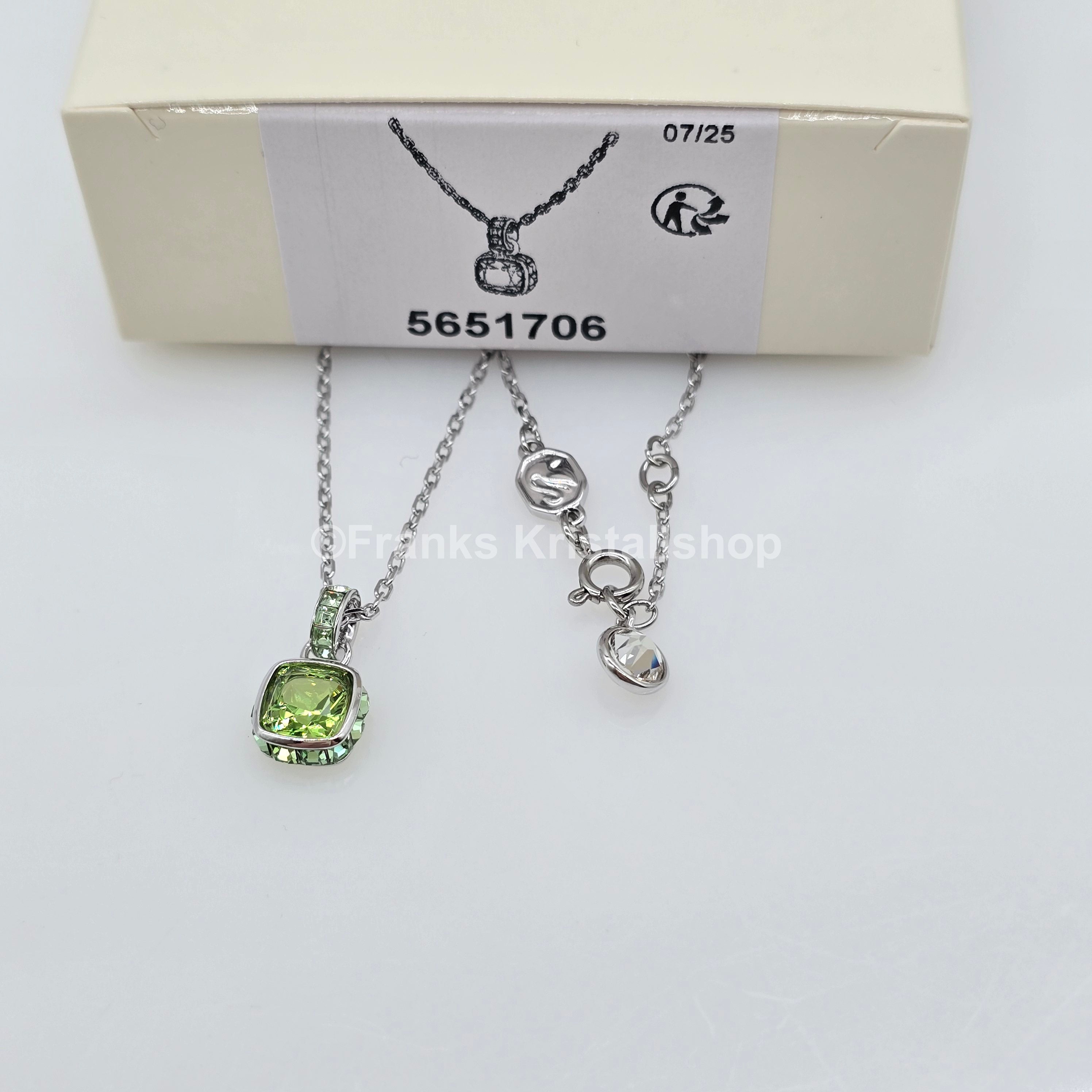 SWAROVSKI Birthstone Halskette Anhänger August Grün Rhodiniert 5651706