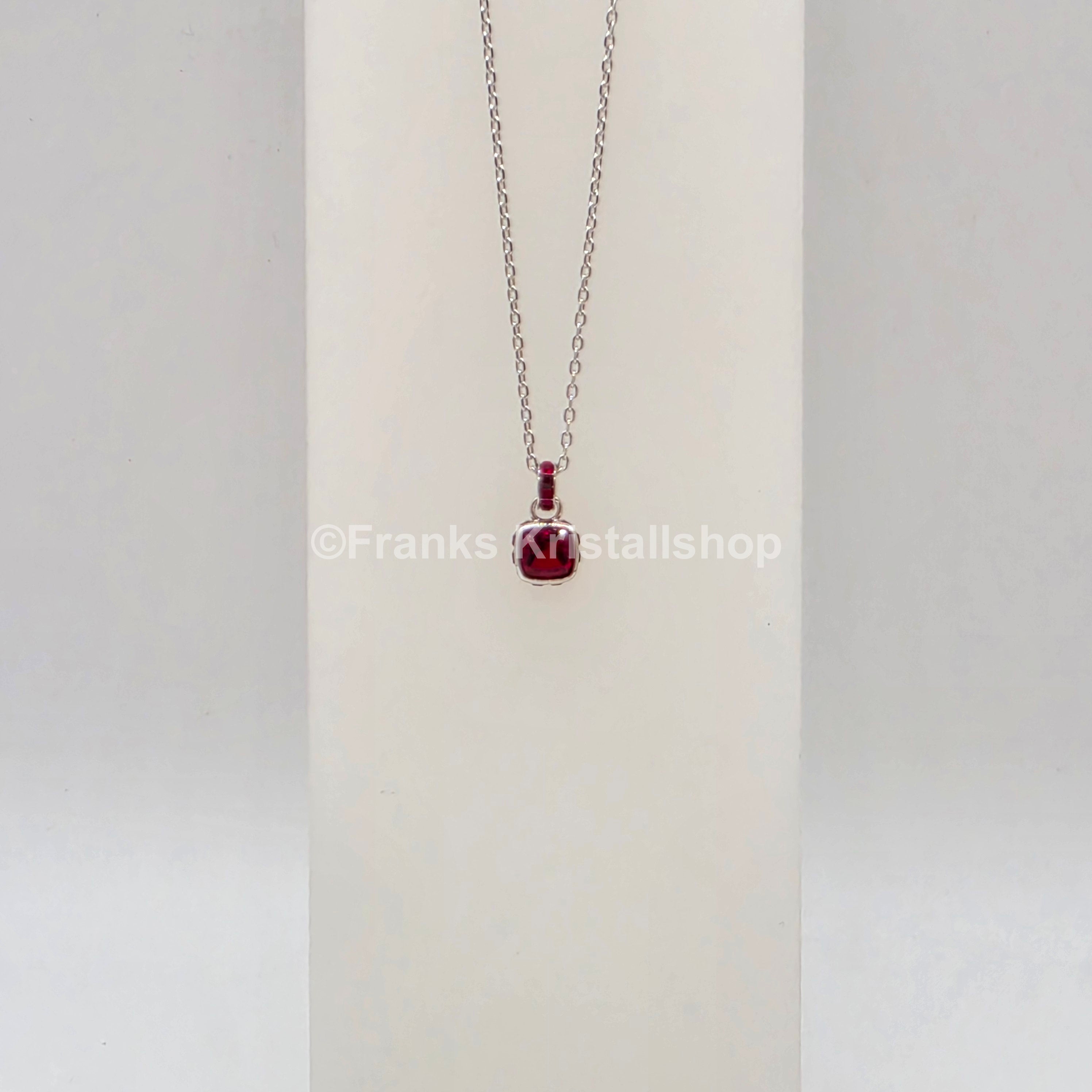 SWAROVSKI Birthstone Halskette Anhänger Januar, Rot, Rhodiniert 5651709