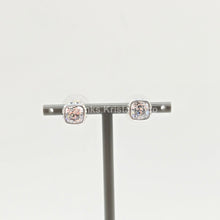 Lade das Bild in den Galerie-Viewer, SWAROVSKI Birthstone Ohrstecker, April, Weiß, Rhodiniert 5661957
