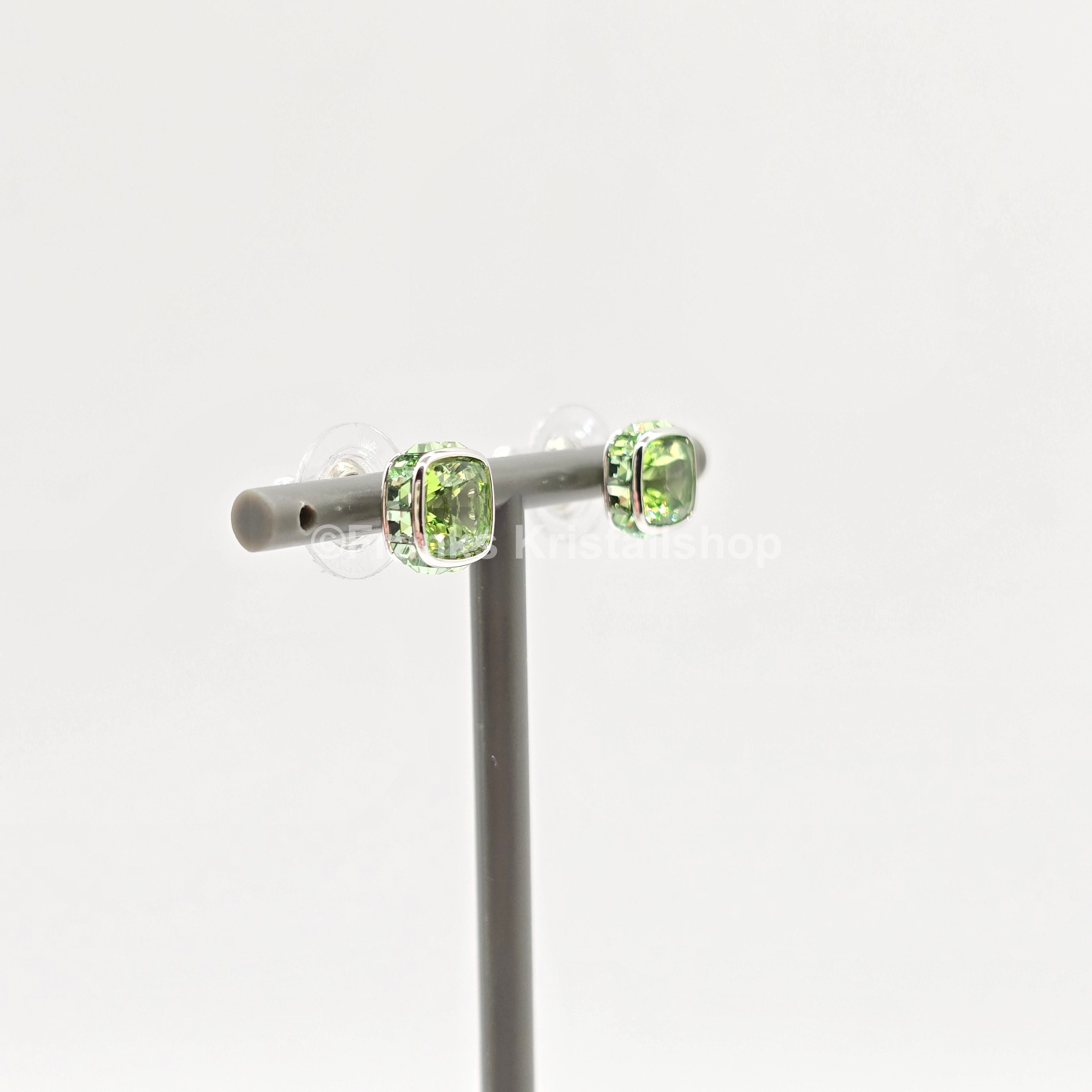 SWAROVSKI Birthstone Ohrstecker, August, Grün, Rhodiniert 5661958