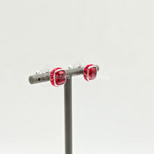 Lade das Bild in den Galerie-Viewer, SWAROVSKI Birthstone Ohrstecker, Juli, Rot, Rhodiniert 5661959
