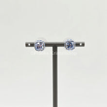 Lade das Bild in den Galerie-Viewer, SWAROVSKI Birthstone Ohrstecker, März, Blau, Rhodiniert 5660800
