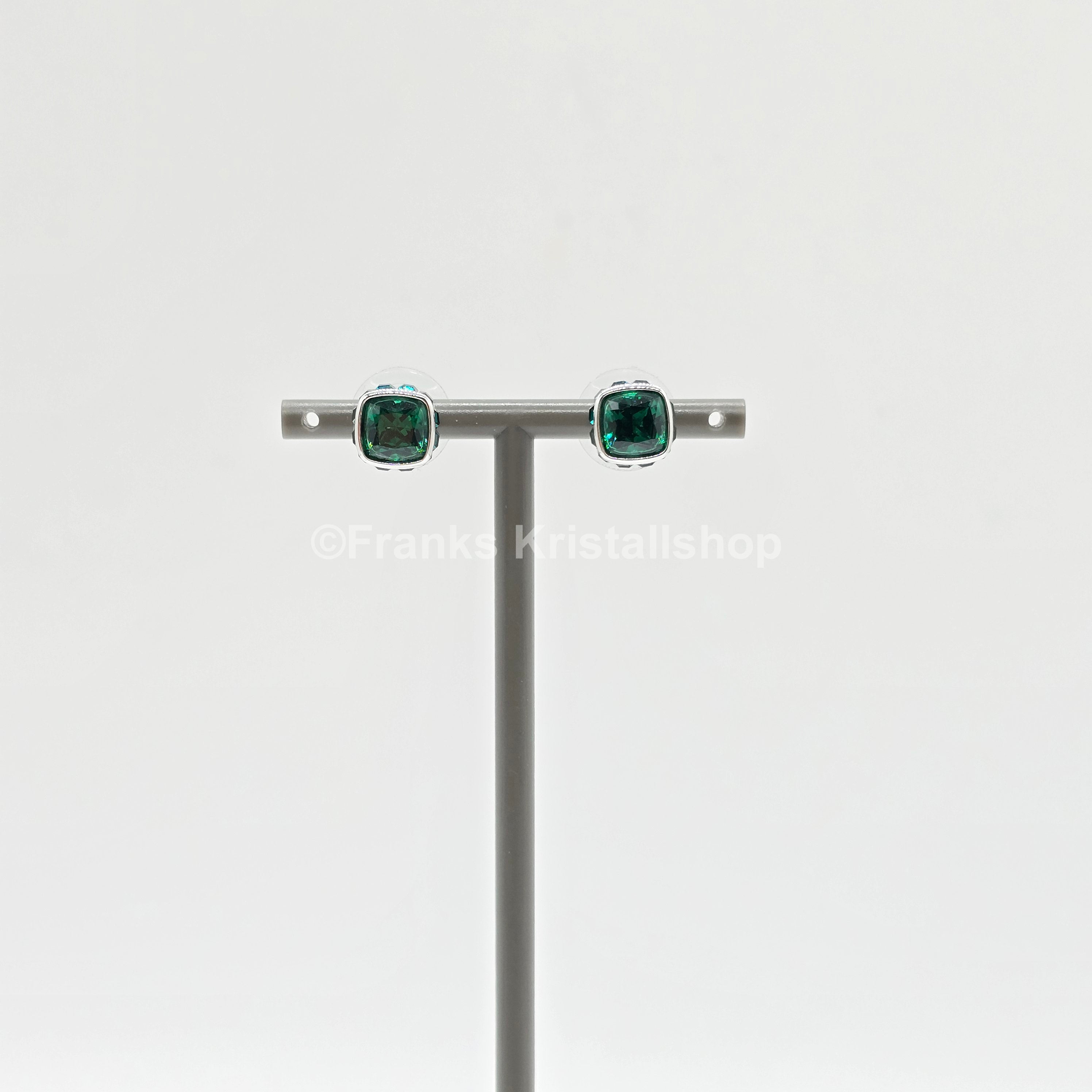 SWAROVSKI Birthstone Ohrstecker, Mai, Grün, Rhodiniert 5660801