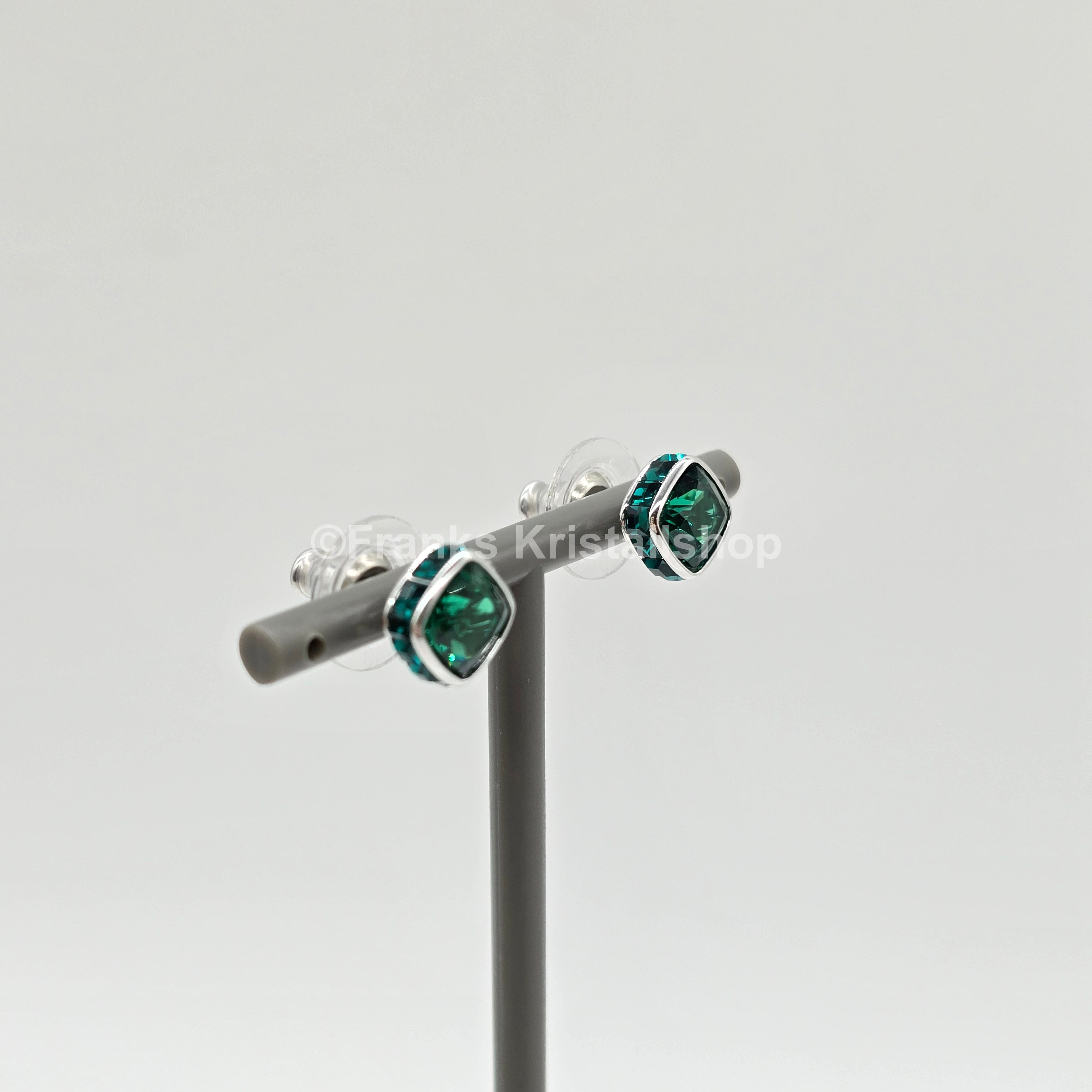 SWAROVSKI Birthstone Ohrstecker, Mai, Grün, Rhodiniert 5660801