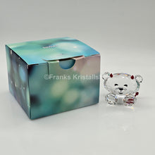 Lade das Bild in den Galerie-Viewer, SWAROVSKI Lovlots Bo Bär Naughty But Nice 1143382
