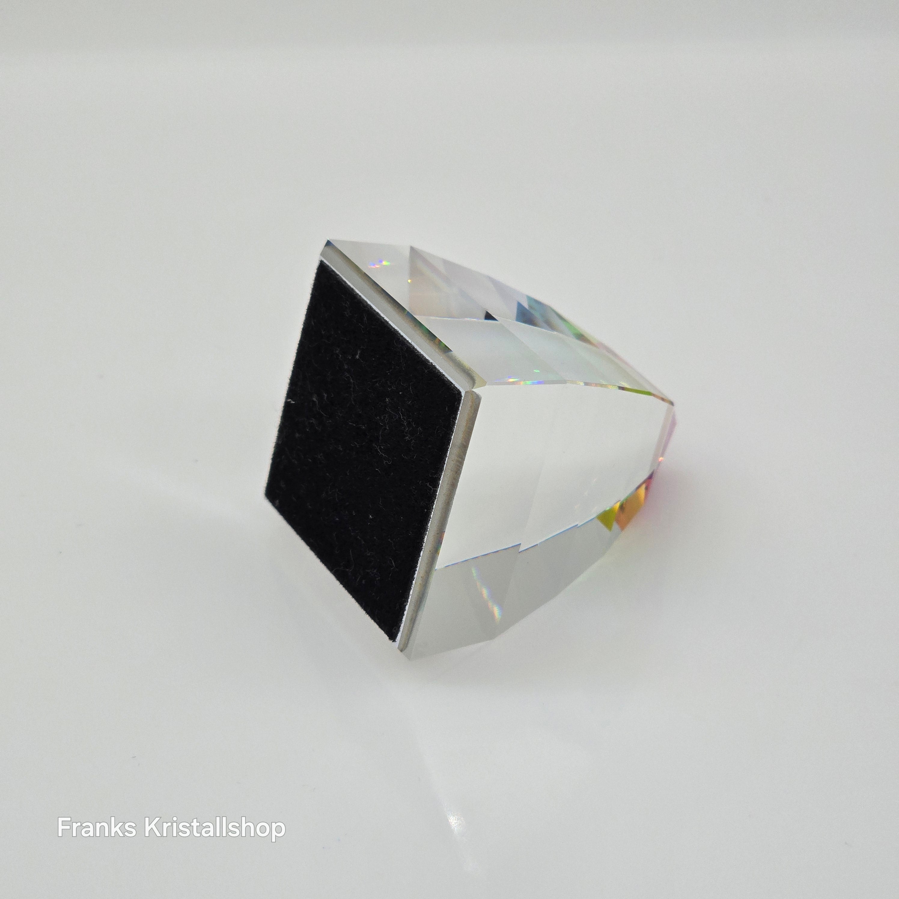 SWAROVSKI Briefbeschwerer Pyramide Klein Vitrail Medium 013596