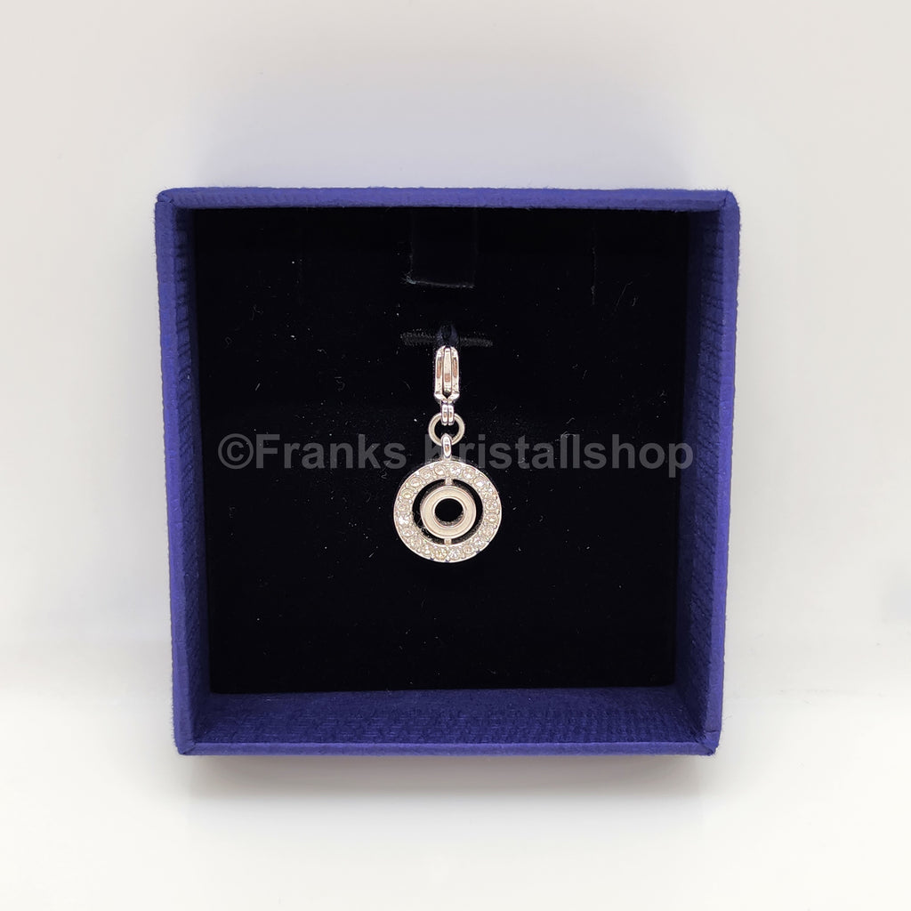 SWAROVSKI Charm Anhänger Buchstabe O, Weiß, Rhodiniert 1109997