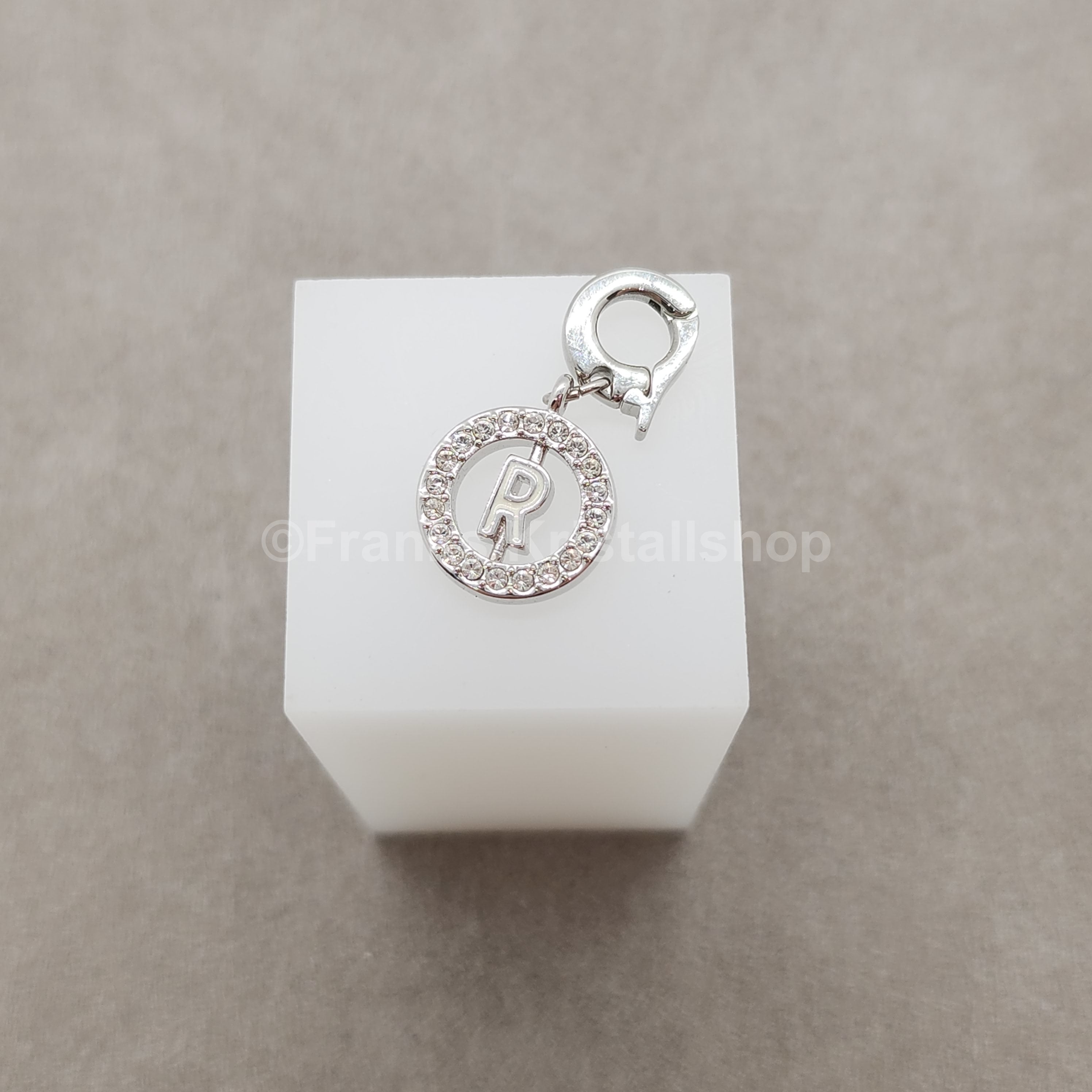 SWAROVSKI Charm Anhänger Buchstabe R, Weiß, Rhodiniert 1109998