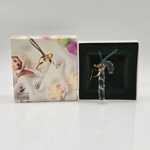 Lade das Bild in den Galerie-Viewer, SWAROVSKI Christmas Memories Zuckerstangen Ornament 209451
