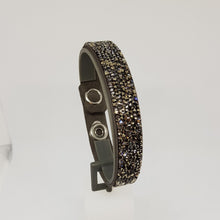 Lade das Bild in den Galerie-Viewer, SWAROVSKI Crystal Rock Armband Taupe Grau
