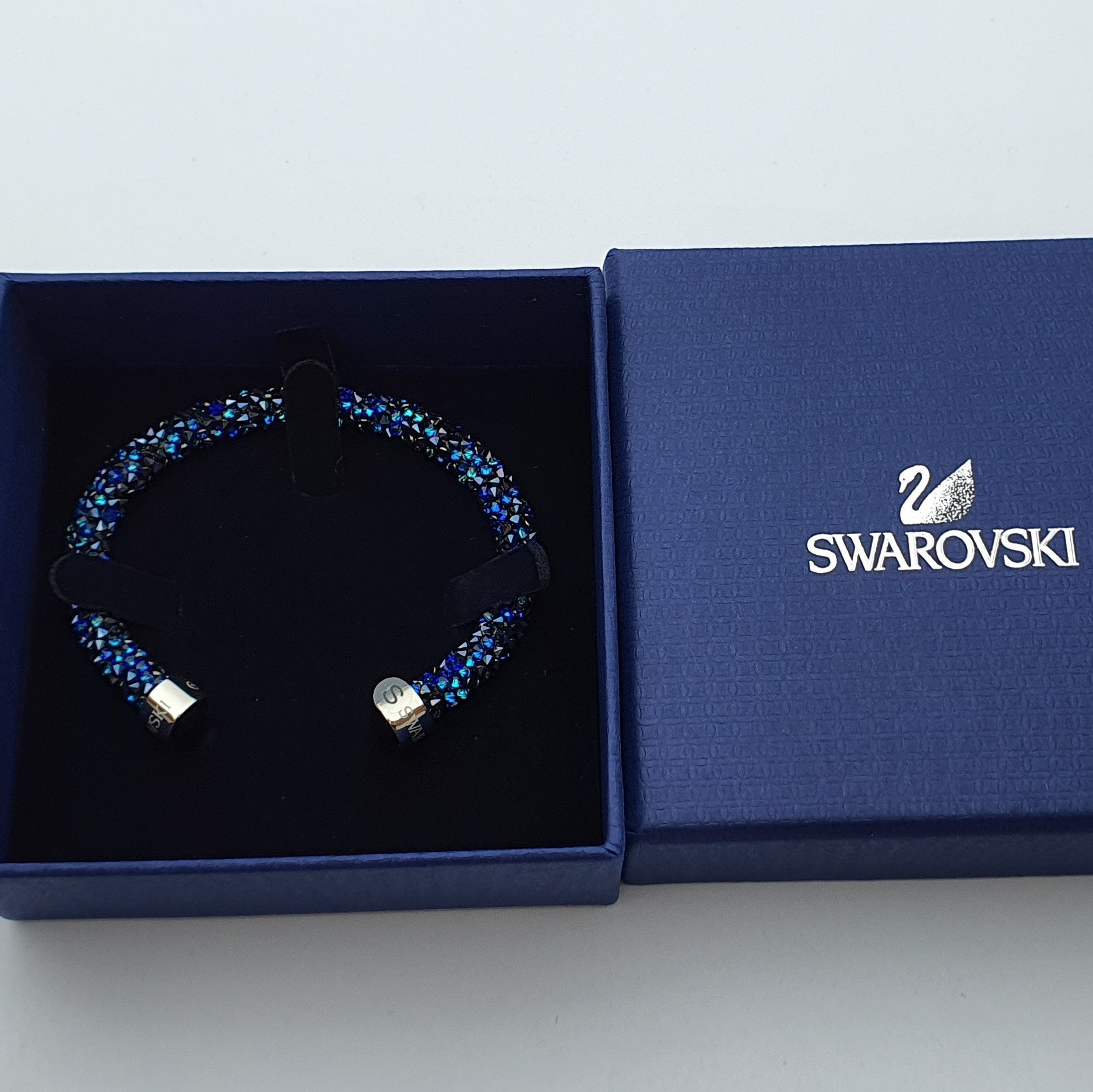 SWAROVSKI Crystaldust Armreif Größe S Blau Blue 5255911